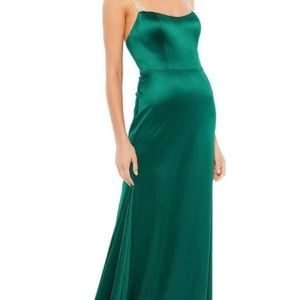 NWT- Mac Duggal Leena Crystal-strap satin gown size 6 with one strap needingfix